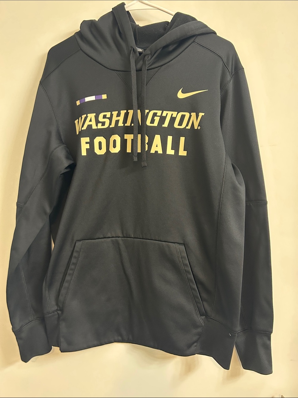 University of Washington (UW) Huskies Nike Football Hoodie